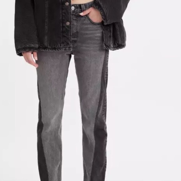 Levi's Black Straight Leg Jeans with Vintage Look - Picture 3 of 7